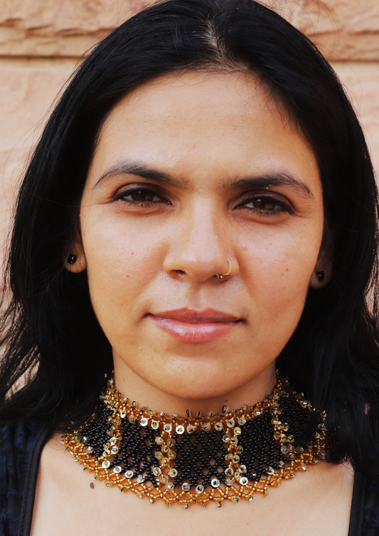 Noor Noir - Black and Gold Necklace