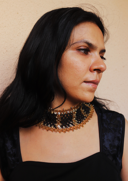 Noor Noir - Black and Gold Necklace
